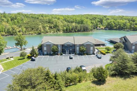 1137 Mariners WAY