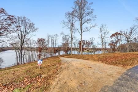 Lot 24 Cliffs DR