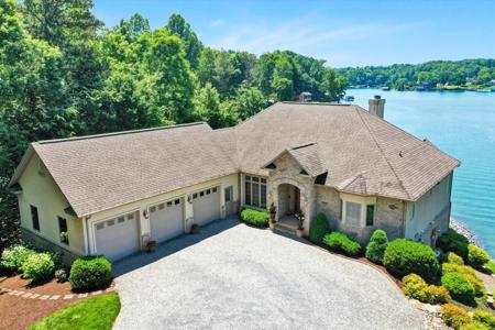 1130 Deer Path LN