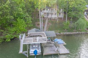 204 Summer LN