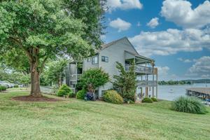 97 Peninsula Point DR
