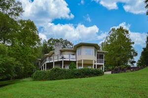 916 Long Horne RD