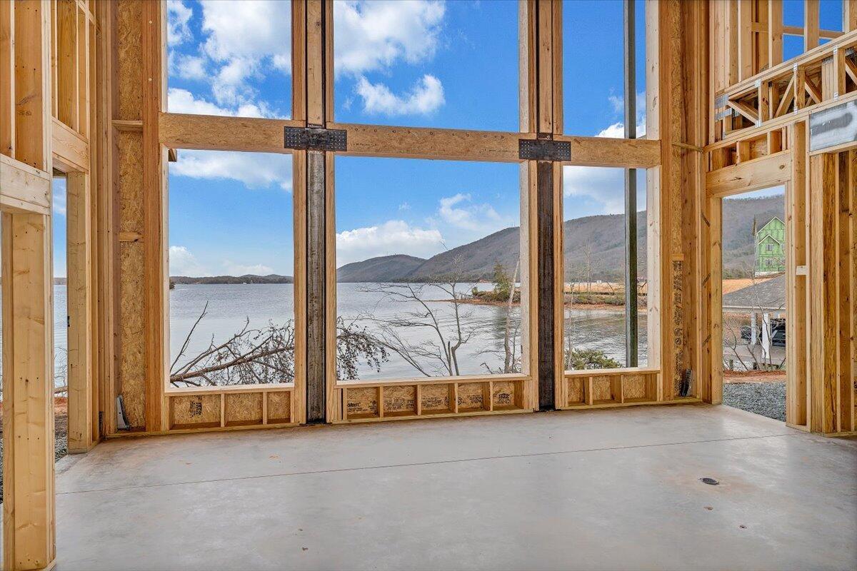 Image 4: 57-MIB09101