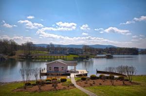 206 Sandpiper DR