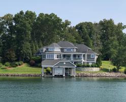185 Blackwater CIR