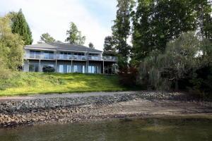 140 Three Pointe Isle DR