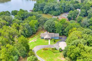 244 Sleepy Hollow DR