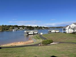 40 Brooke DR