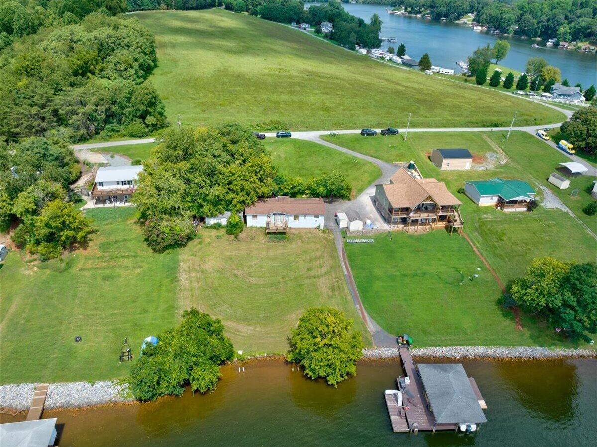 1089 Hannabass DR, Goodview, VA lhrmls01382619