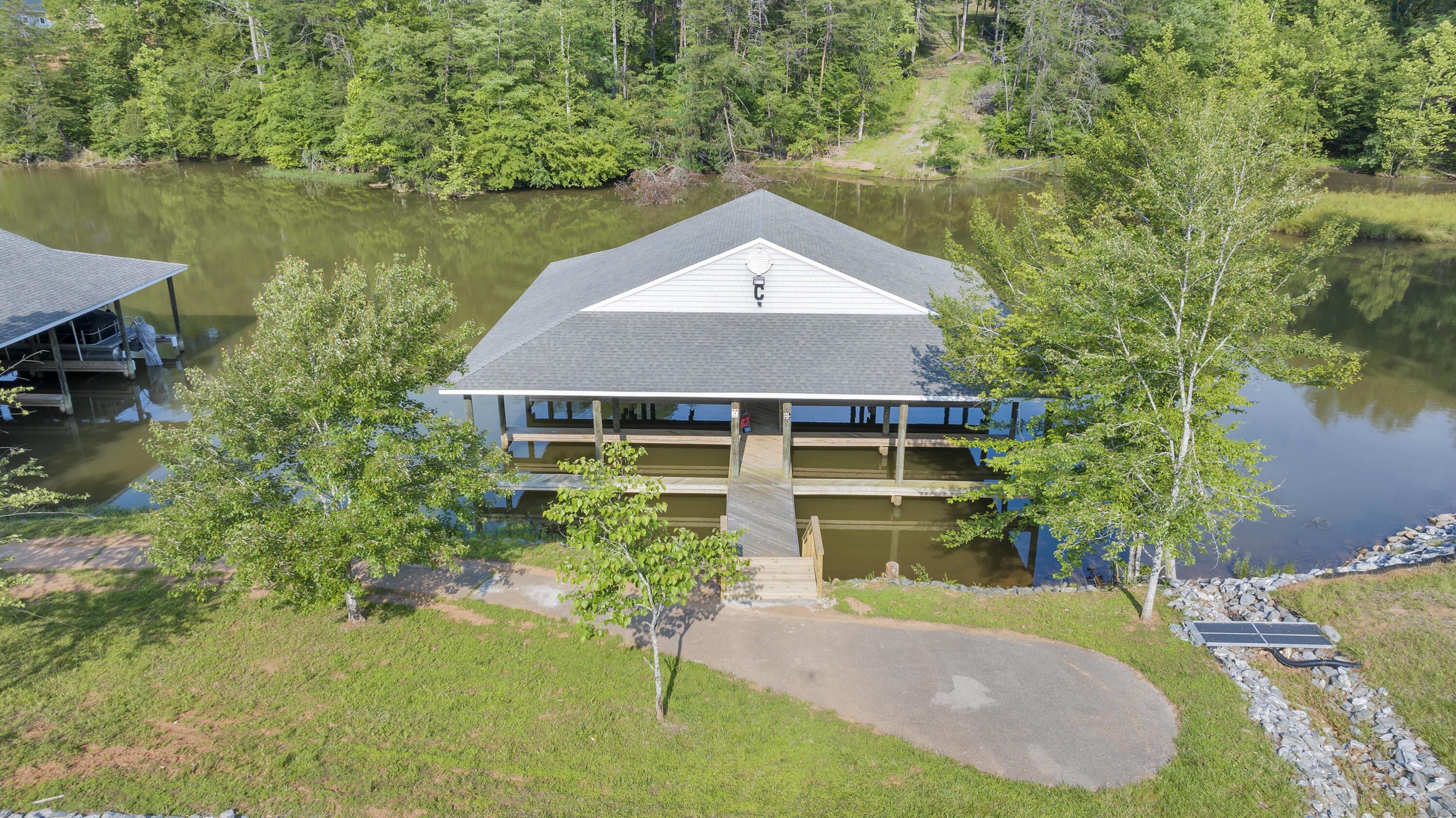 Image 1: Lot 12 Deeded Dock
