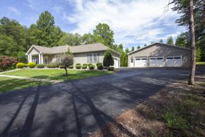 450 Royal Estates BLVD