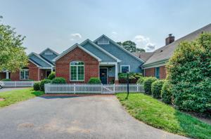 28 Villa LN