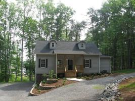 106 Craddock LN