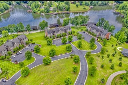 300 S Pointe Shore DR