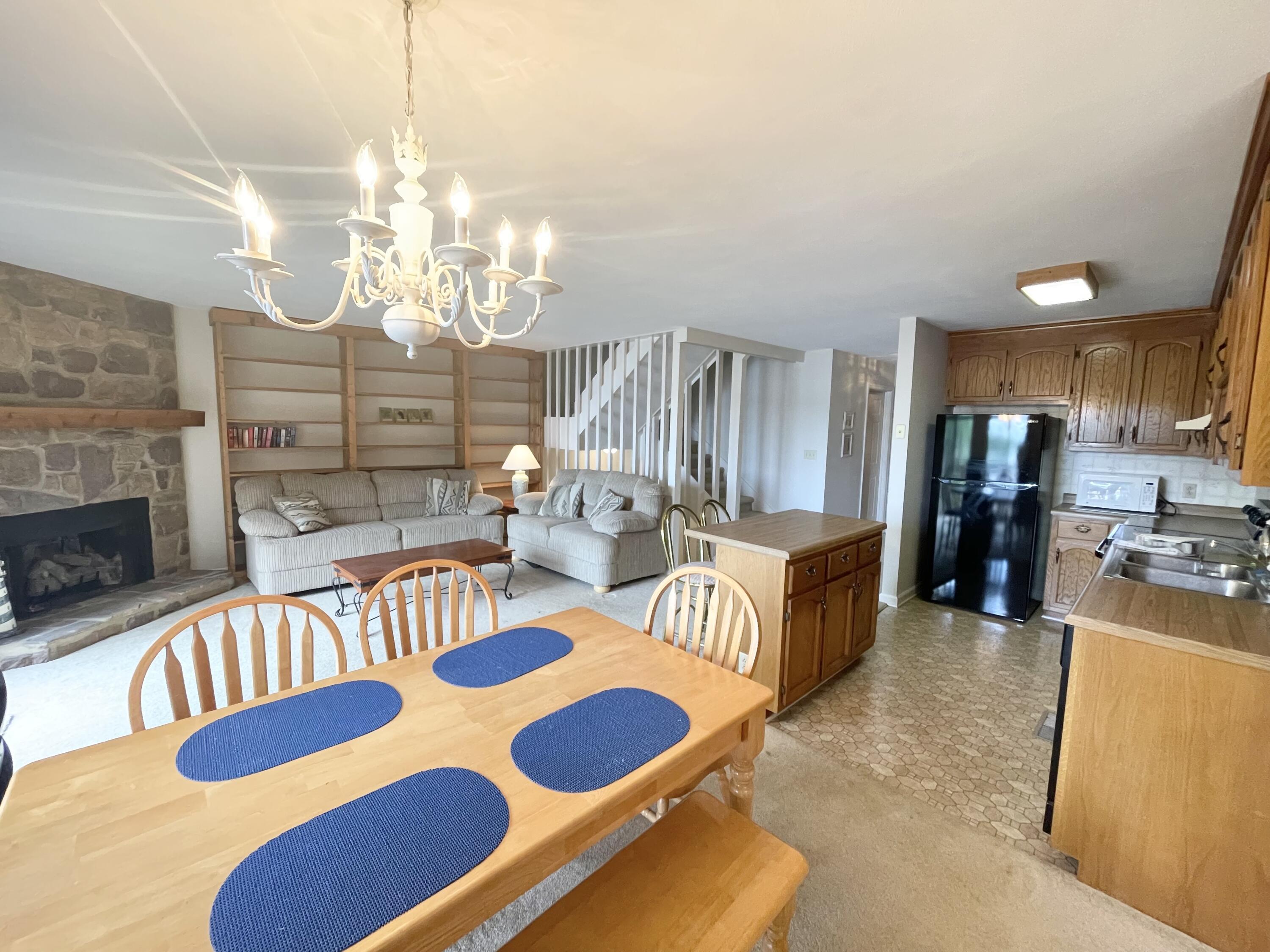 Image 2: Open Floor Plan
