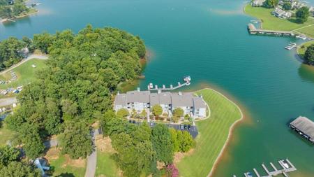 75 Woodbridge CIR