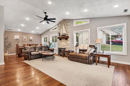 150 INDIAN POINTE DR