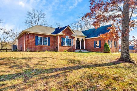 1170 Loggers RD