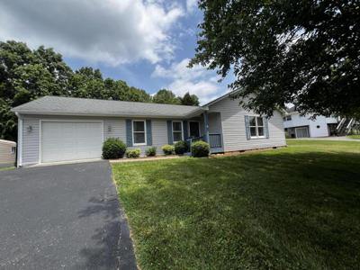60 Indian Pointe DR