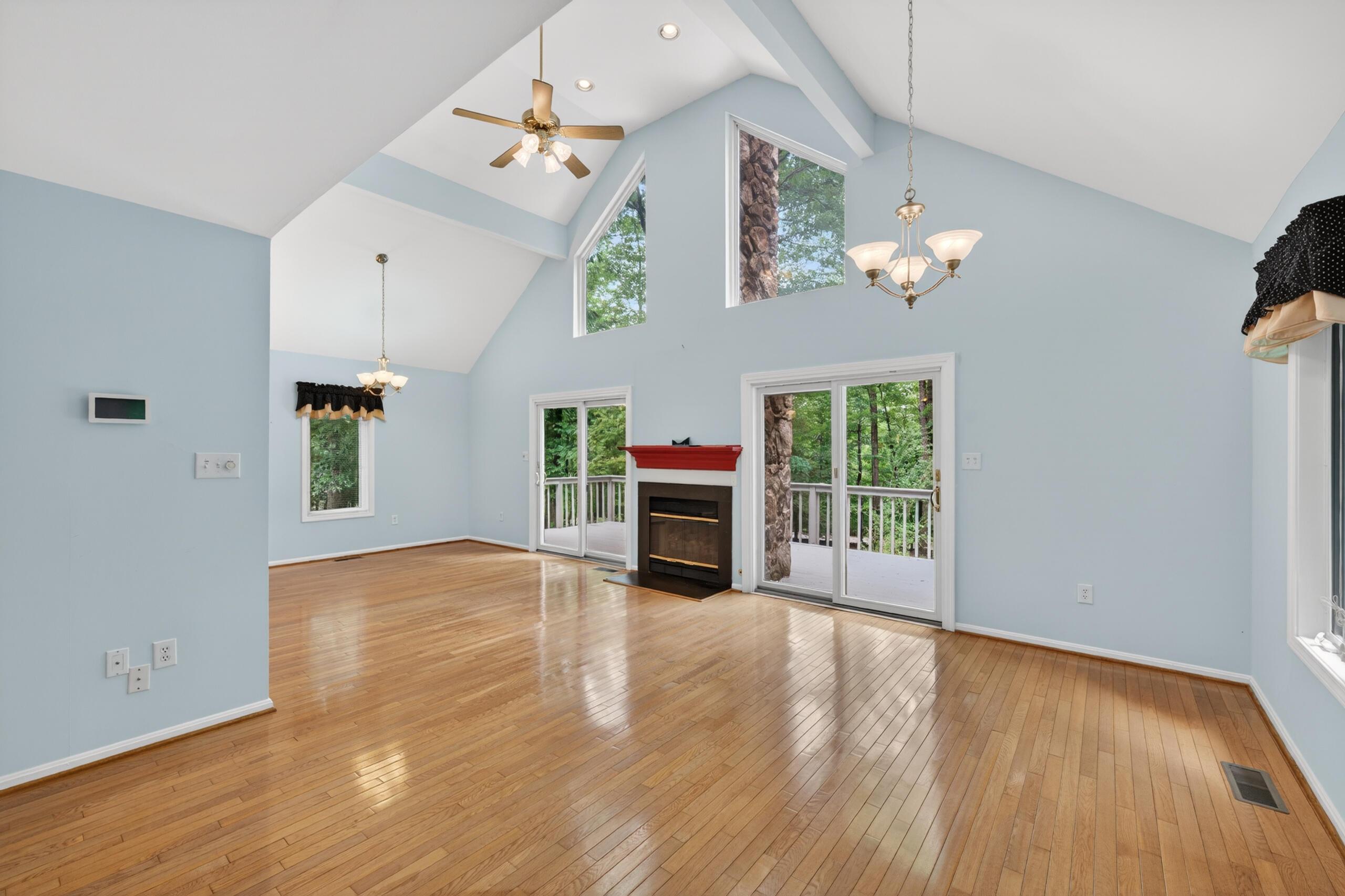 Image 3: Main Level