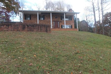 52 Bailey BLVD