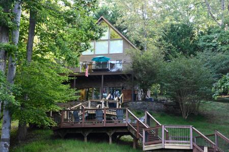105 Highview DR