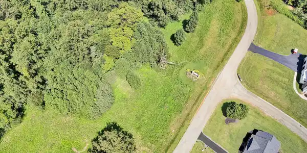 Image 4: 04-Lot 6