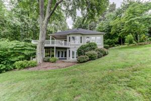 214 Peaks View DR