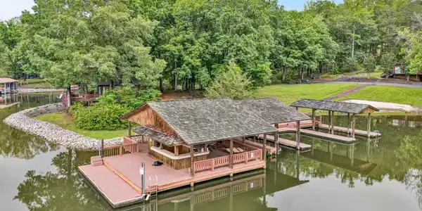 Lot 10 Red Barn LN