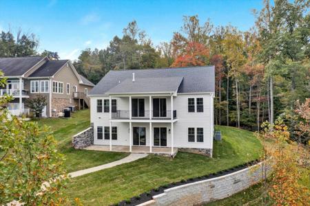 193 Strawberry Banks DR