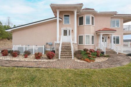 1074 Siesta Key CT