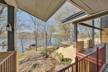 143 Charlotte LN