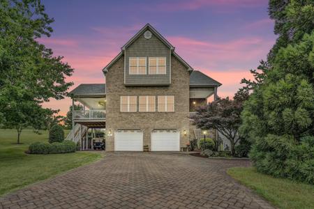 465 LANDS END CIR