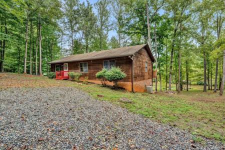395 Windsor Point DR
