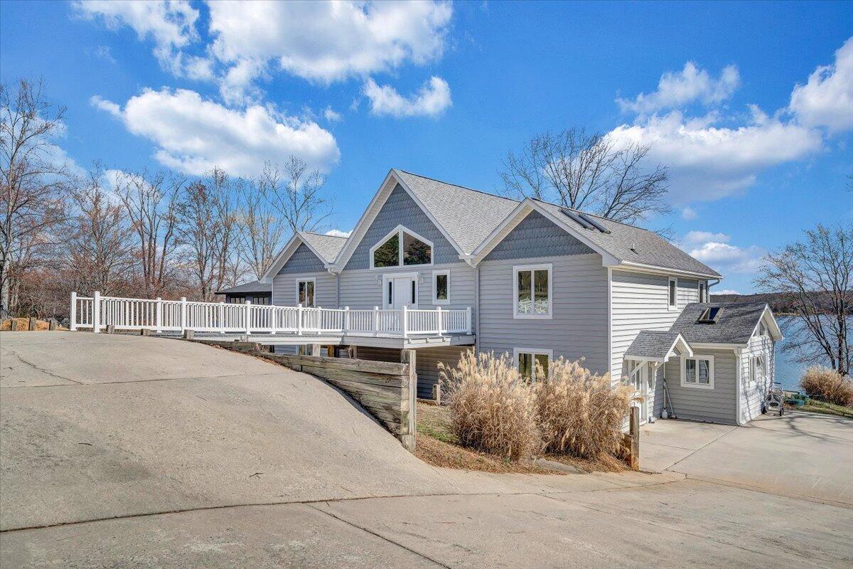 Image 4: 080-MIB04381