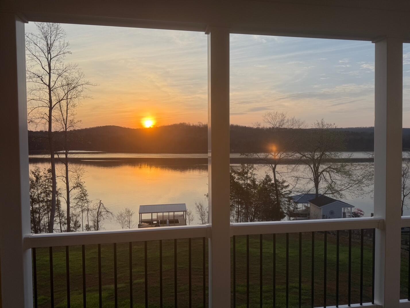 Image 3: Wake up with this sunrise!