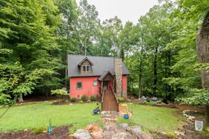 1086 Oak Grove PL