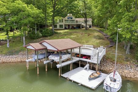 214 Twin Chimneys DR