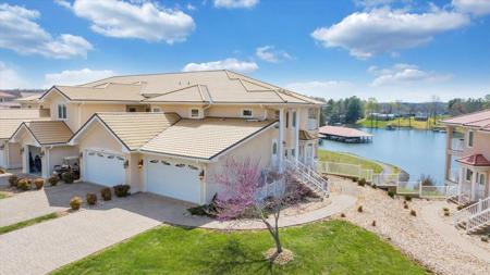 1102 La Casa CT