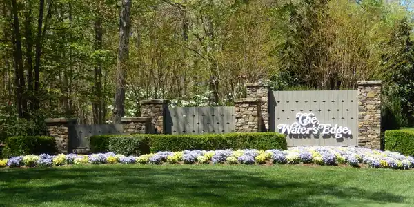 Image 2: WatersEdgeEntrance03_20210416