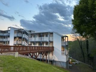 1089 Bluewater DR