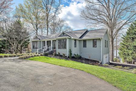 385 Cross Harbor DR