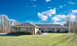 135 CARTERS COUNTRY LN