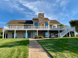 2885 Waters Edge DR