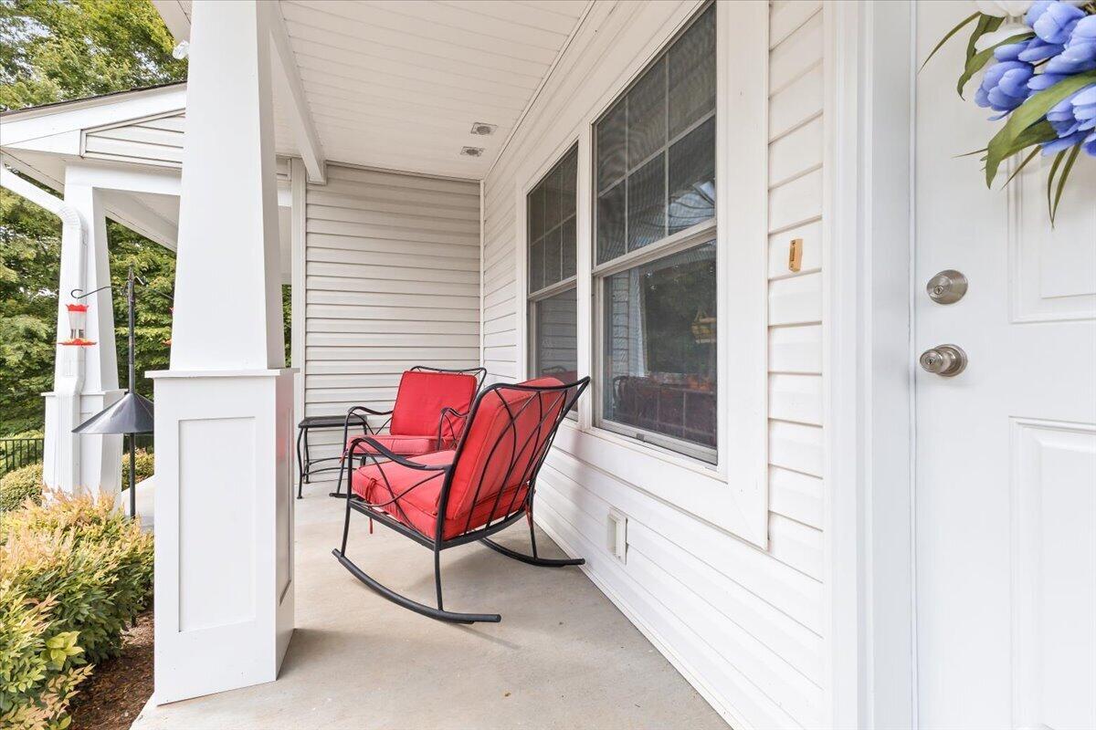 Image 4: 02-231 Mountain Cove Dr unit 2-2
