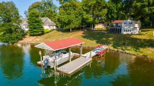 249 Twin Oaks RD