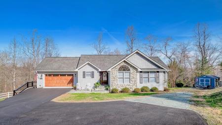 2085 Lakewood Forest RD