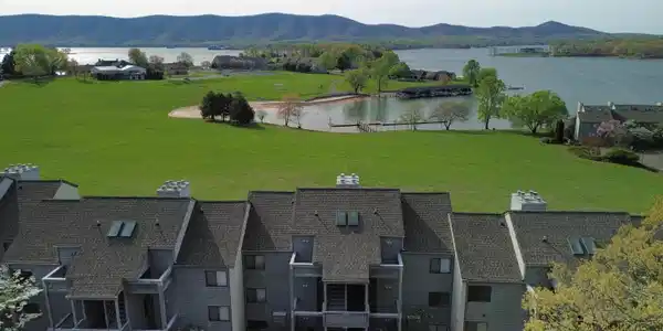 110 Sailors Cove DR