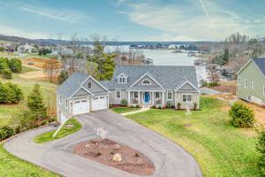 555 Compass Cove CIR