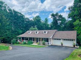205 Oak Crest DR